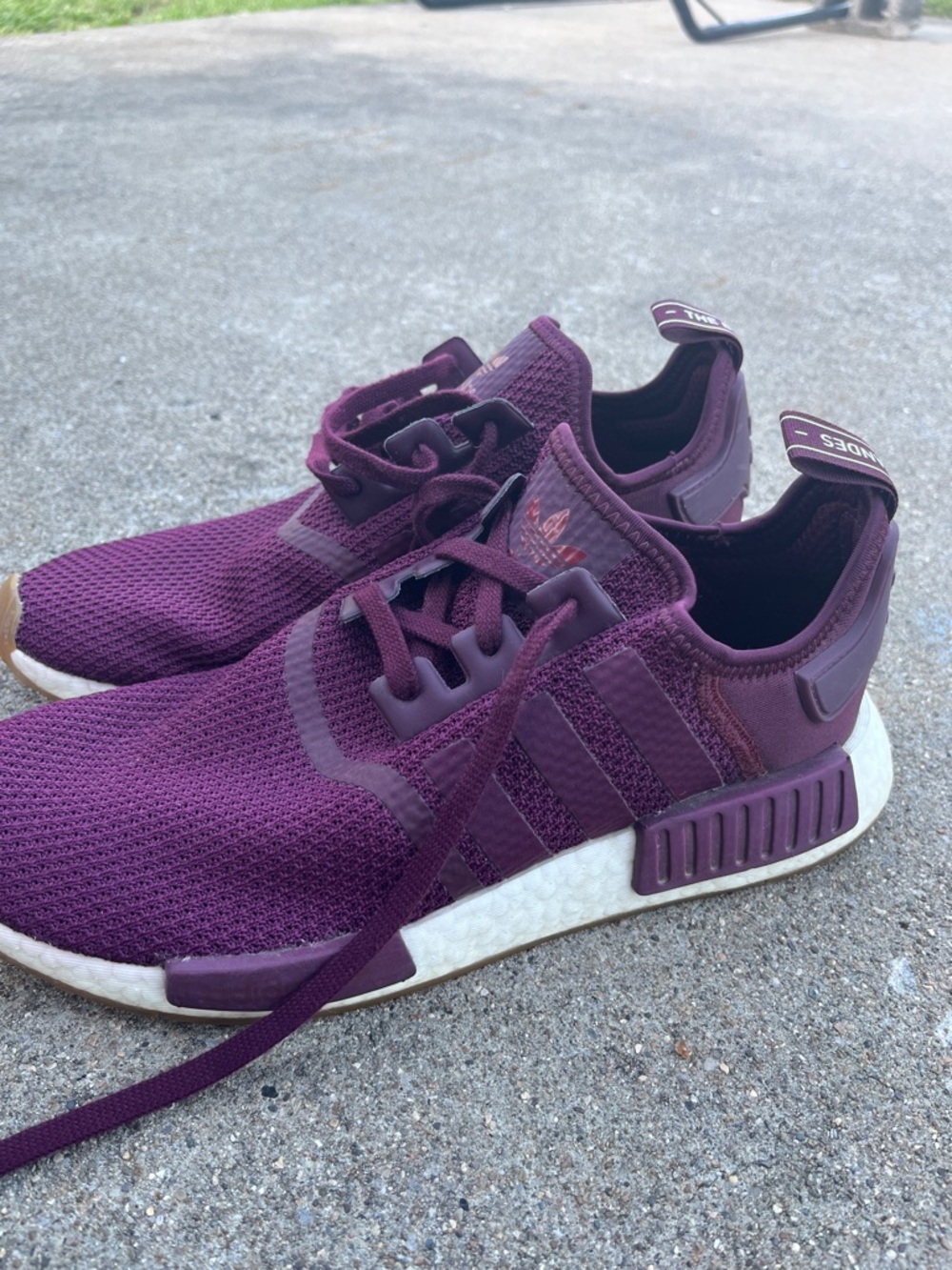 Adidas NMD R1 Burgundy Men’s Size 10 Boost Running Shoes